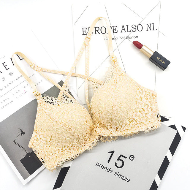 Front buckle seamless venting cross beauty